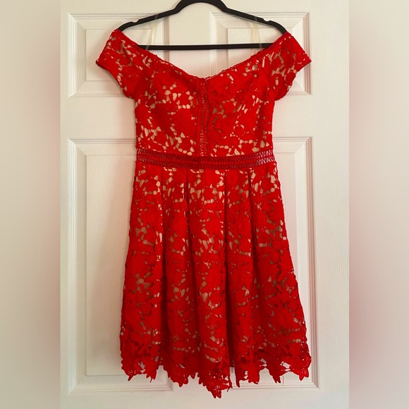 Red Floral Lace Dress - Picture 3 of 7